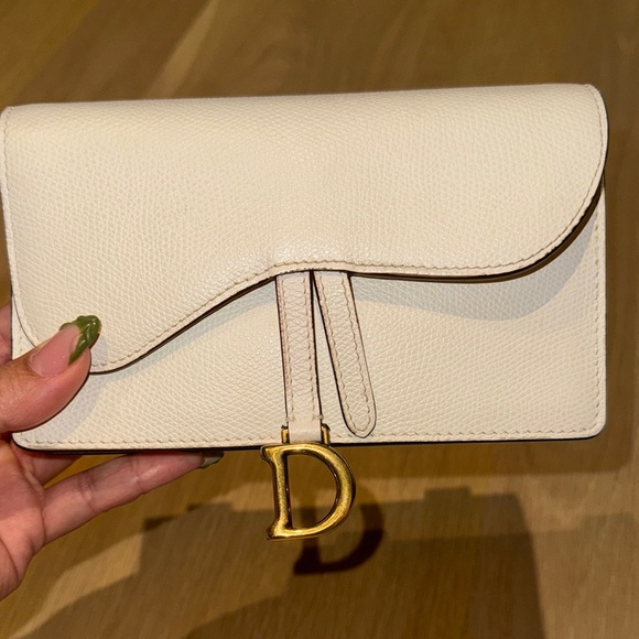 Christian Dior Elegant Cream Designer Women's Belt Bag - Picture 2 of 3